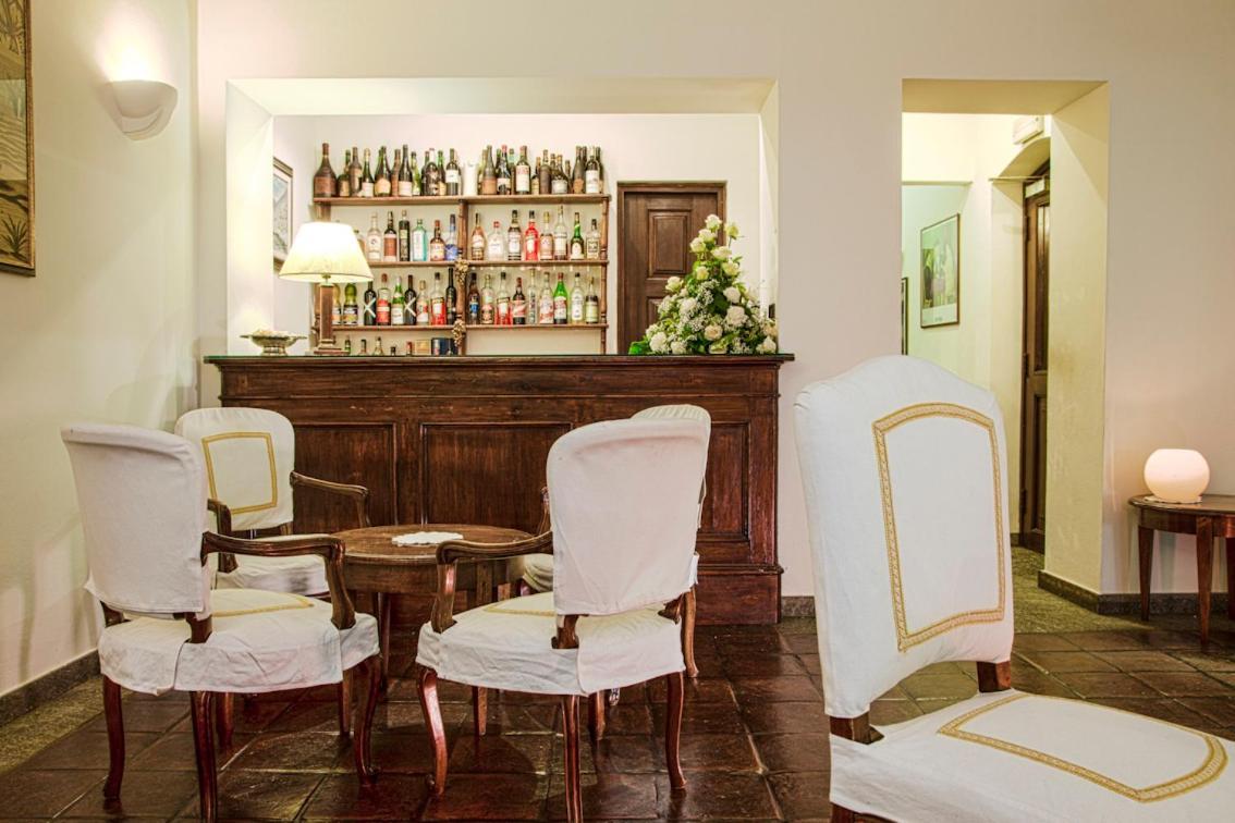 Locanda La Posta Cavour Luaran gambar
